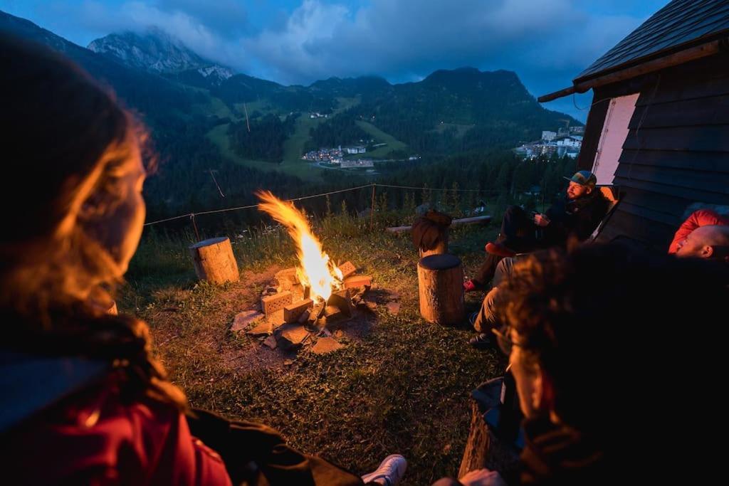 Gemuetliche Huette In Den Bergen Villa Sonnenalpe Nassfeld Kültér fotó
